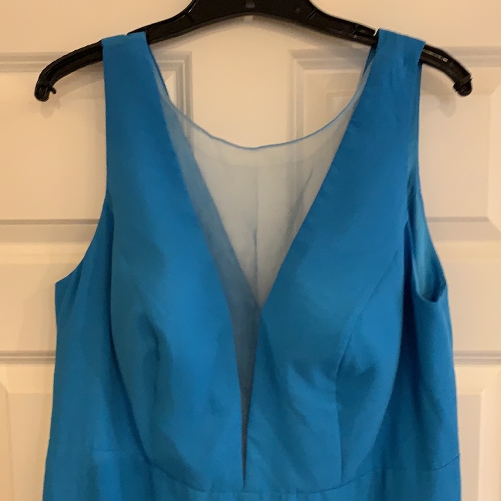 Formal gown - Picture 2 of 7